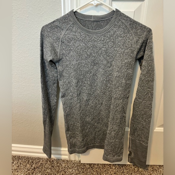 Lululemon Longsleeve - Picture 1 of 4